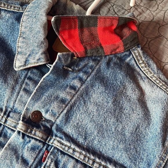 Vintage Levi’s denim jacket sz 44. - Picture 7 of 8
